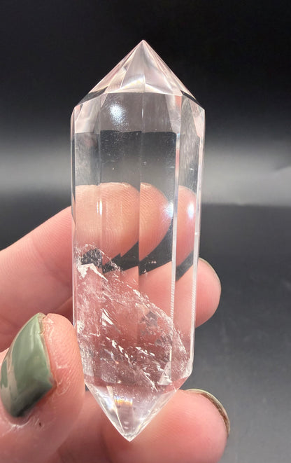 Clear Quartz Vogel Wand with Phantoms – 50 g | 7.2 × 4 cm