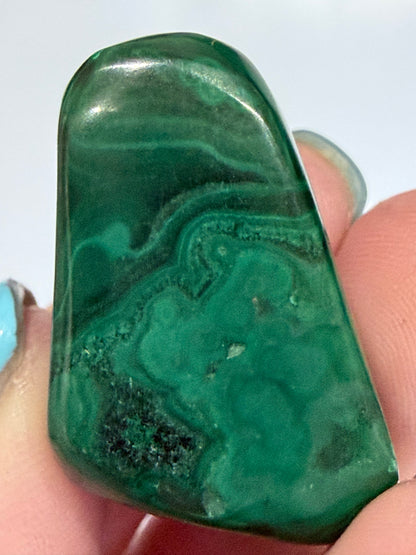 Malachite Polished Tumble Stone – Natural Banded Patterns C -