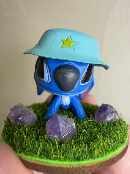 Bucket Hat Stitch Amethyst Mini Crystal Garden – 4cm