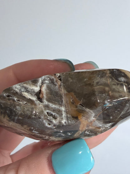 Sphalerite Free-Standing Heart – 90g C - 5.5cm