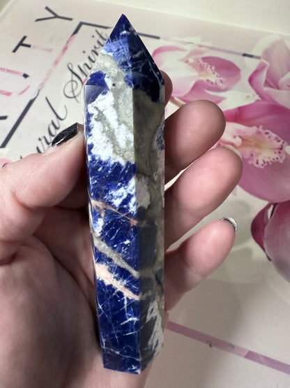 High Quality Sodalite Tower