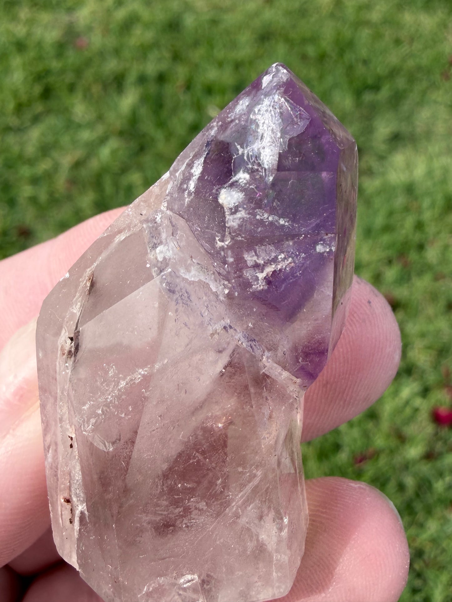 Included Amethyst Point Madagascar – 33g