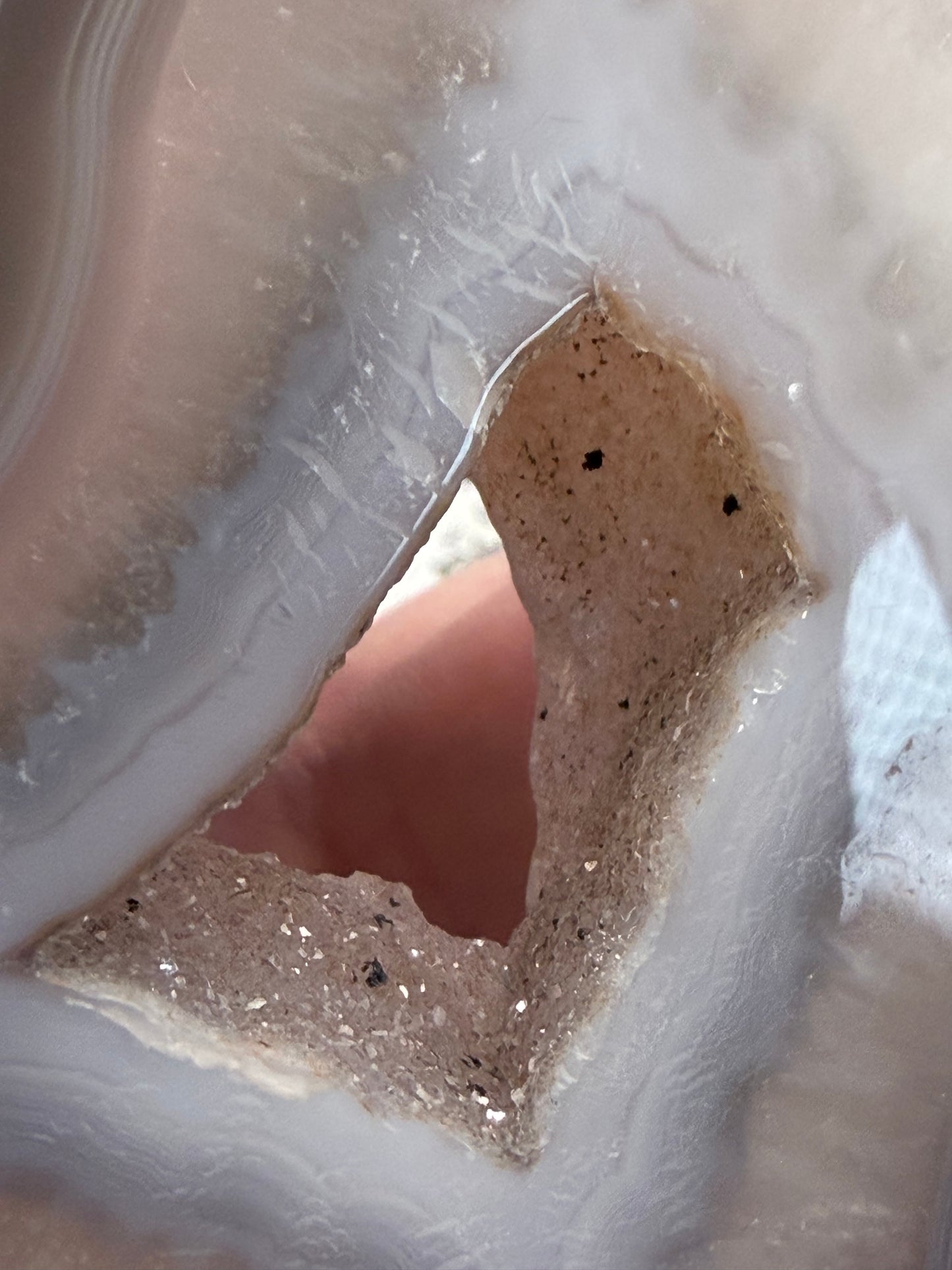 Druzy Banded Agate Cat “Geode Window” — 180g | 9.5 x 9.2cm