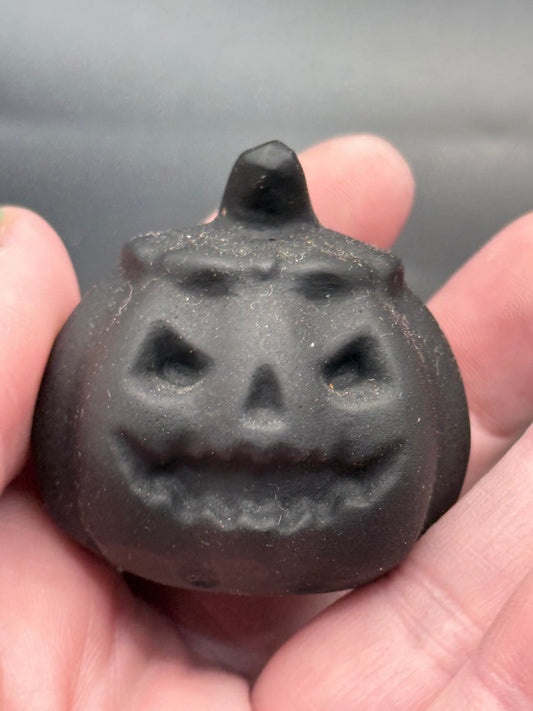 Black Obsidian Pumpkin Carving – 4.5cm