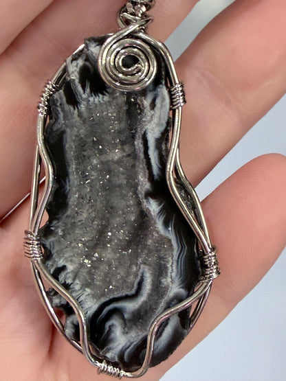 925 Silver Druzy Agate Pendant – Wire Wrapped Statement Piece (4.8cm)