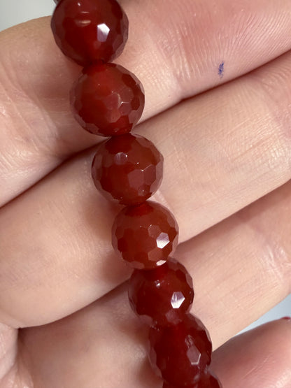 8mm Carnelian Faceted Bracelet

Confidence • Motivation • Vitality