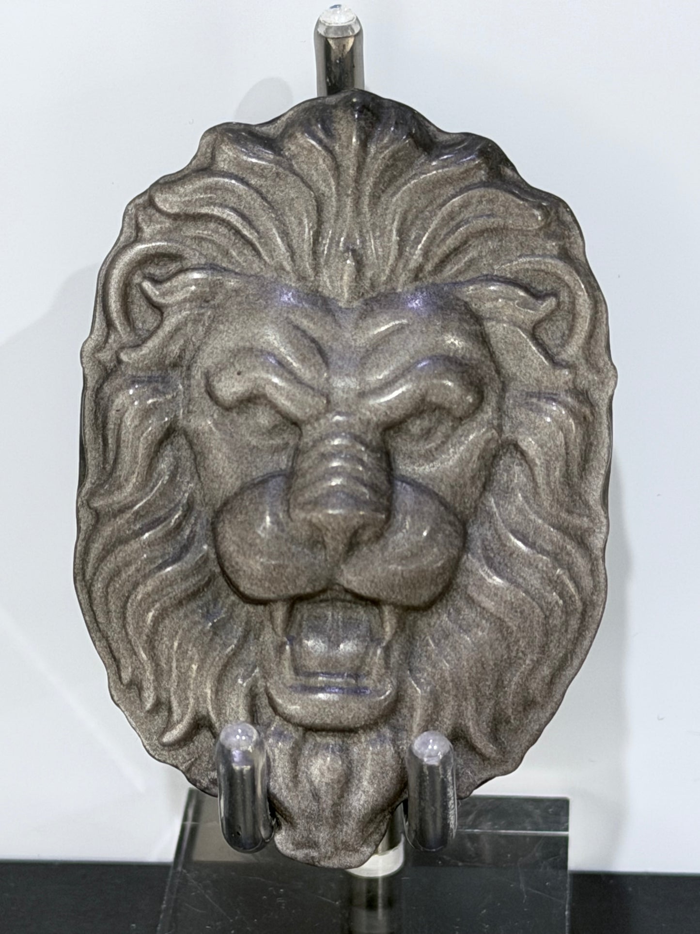 Silver Sheen Obsidian Lion Head Carving – 6.5cm