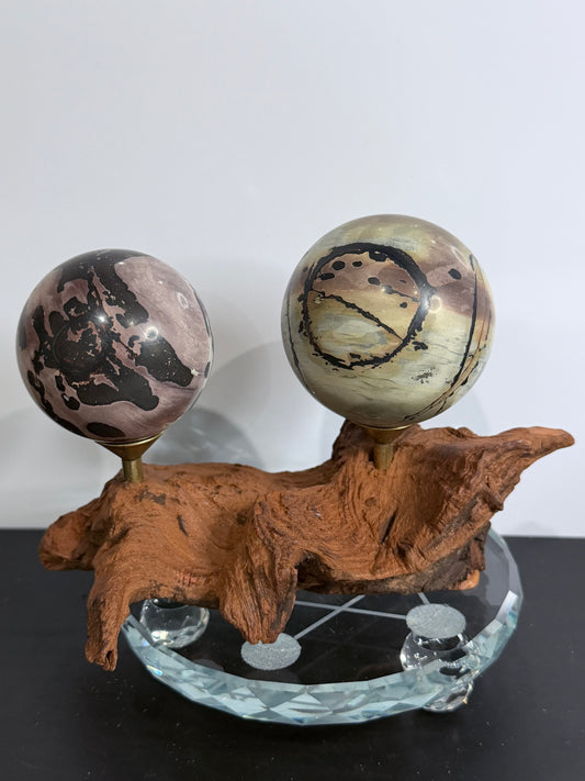 Natural Driftwood Double Sphere Stand 
(Spheres not included)