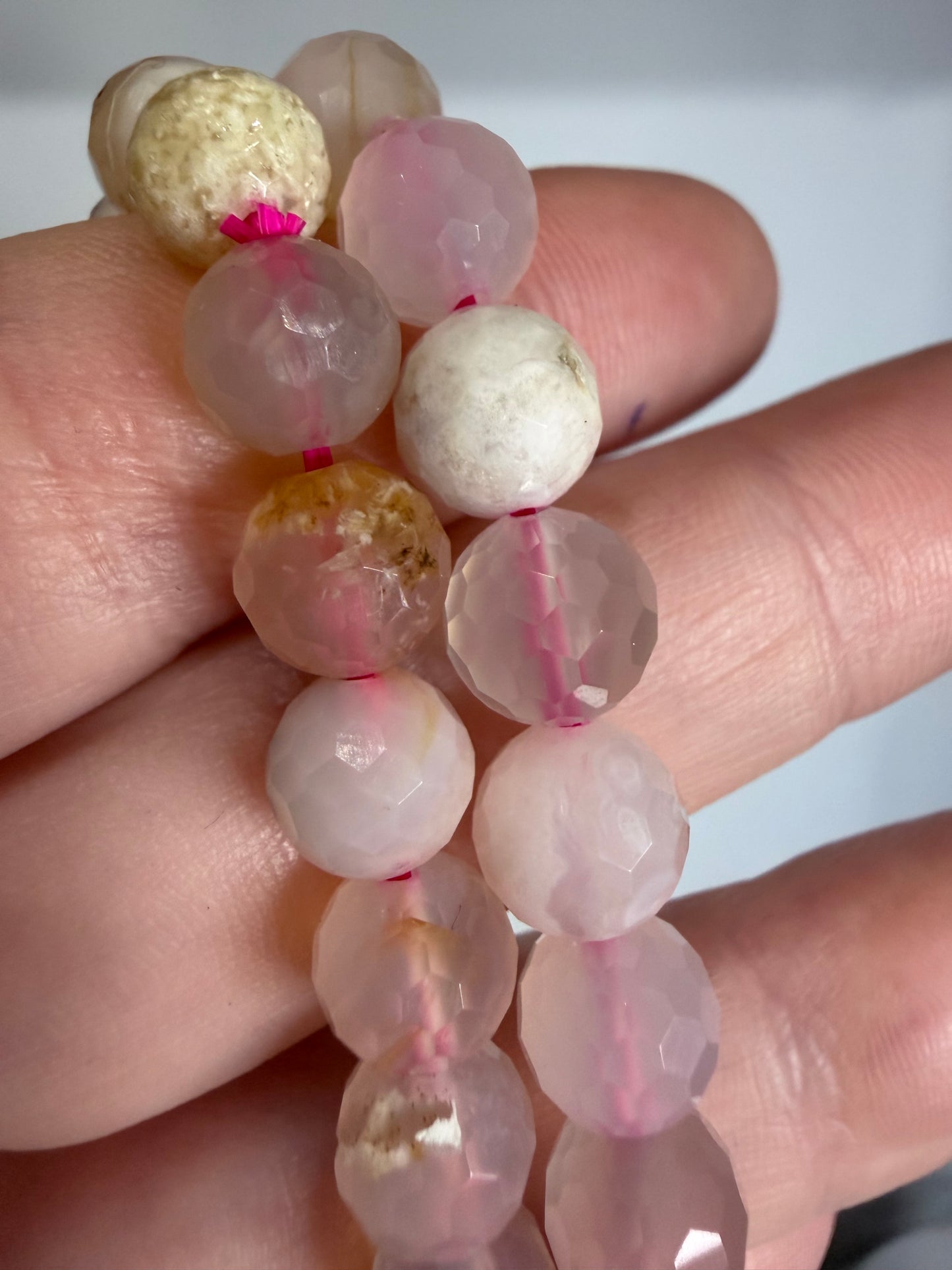 8mm Flower Agate Faceted Bracelet

Growth • New Beginnings • Emotional Healing