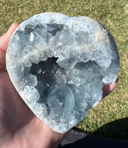Celestite Heart with Natural Crystal Cavities – 850g