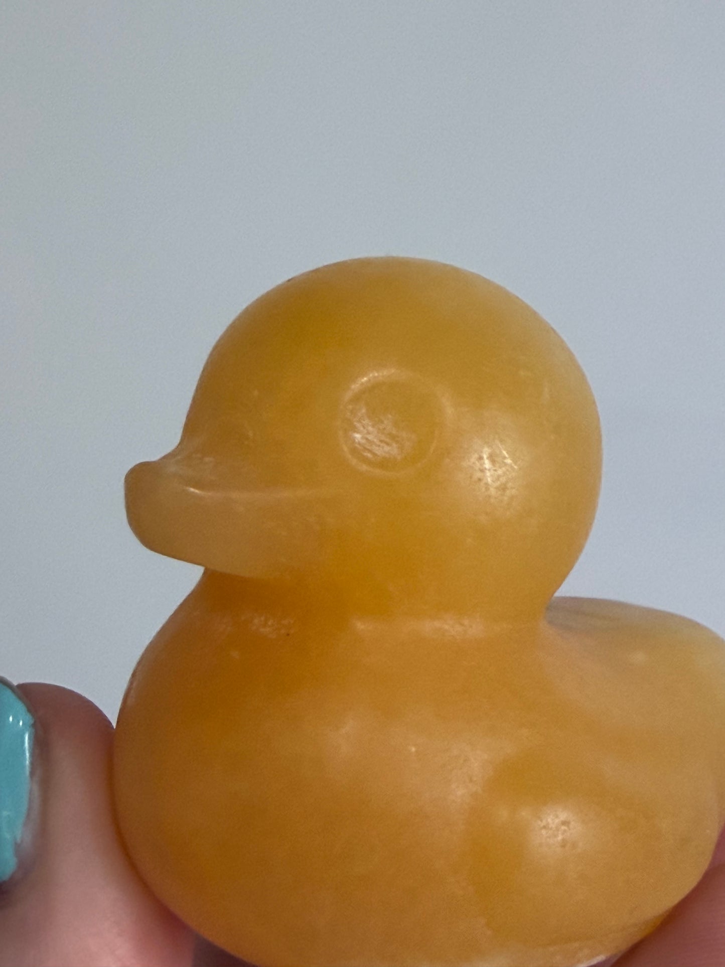 Orange Calcite Duck Carving – 140g 5.5cm
