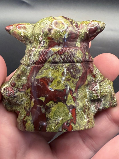 Dragons Blood Stone Baby Yoda – 5.7cm | 150g - Crystal wonderland By Lisa