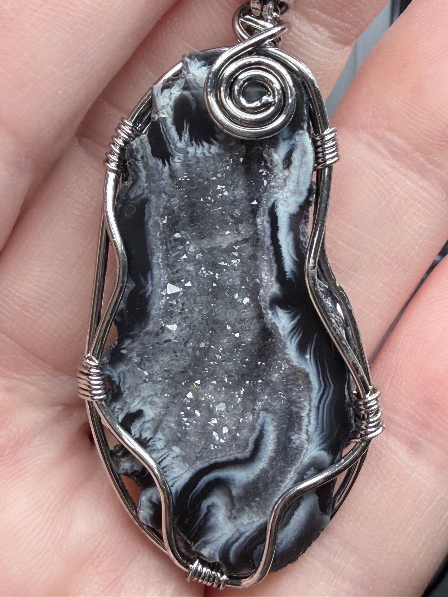 925 Silver Druzy Agate Pendant – Wire Wrapped Statement Piece (4.8cm)