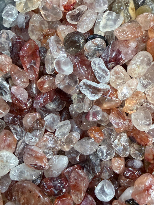 Fire Quartz Chips – 50g Bag
Grounding • Balance • Energy Boost