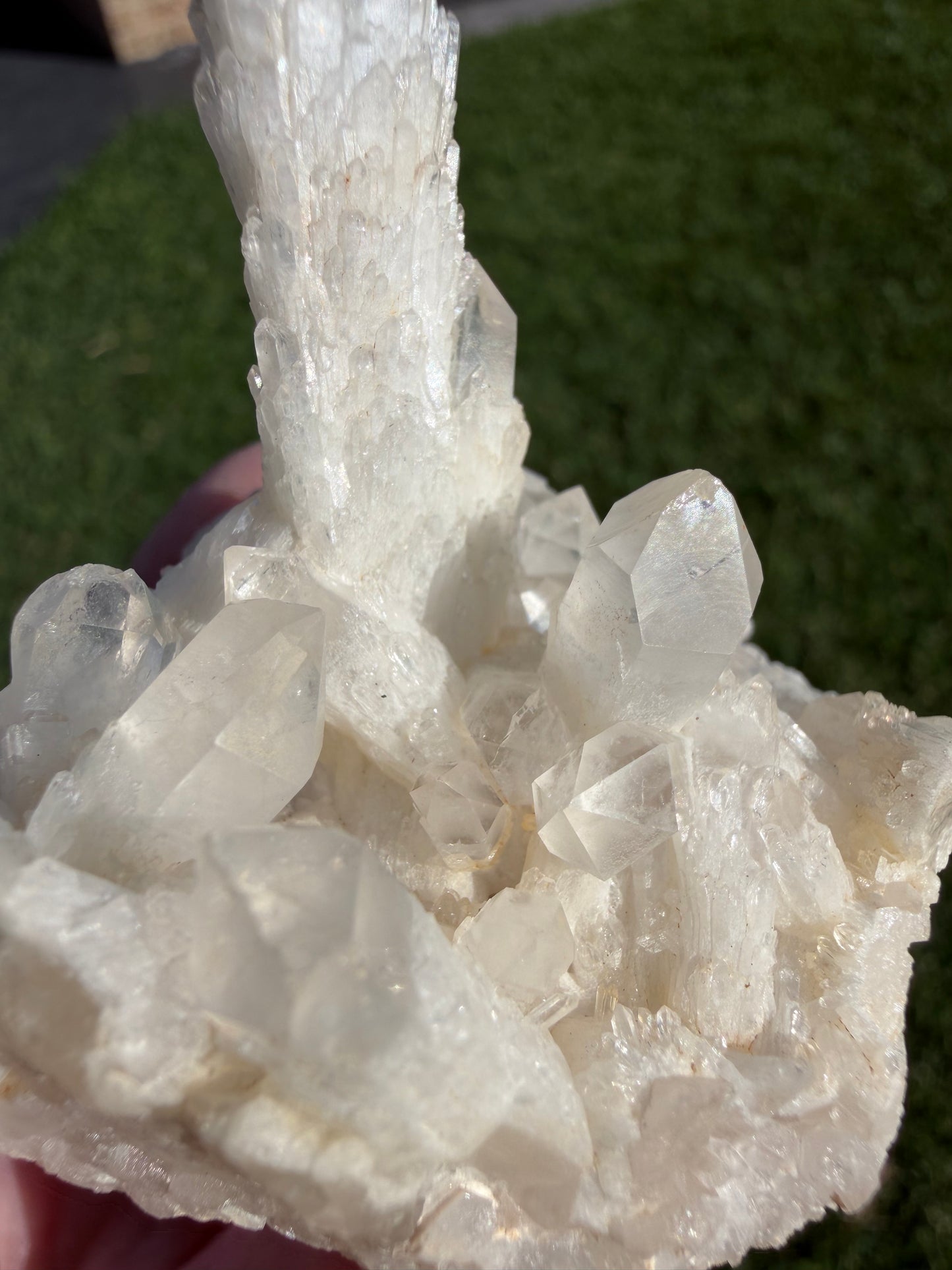 Quartz Twin Crystal Cluster – 75g