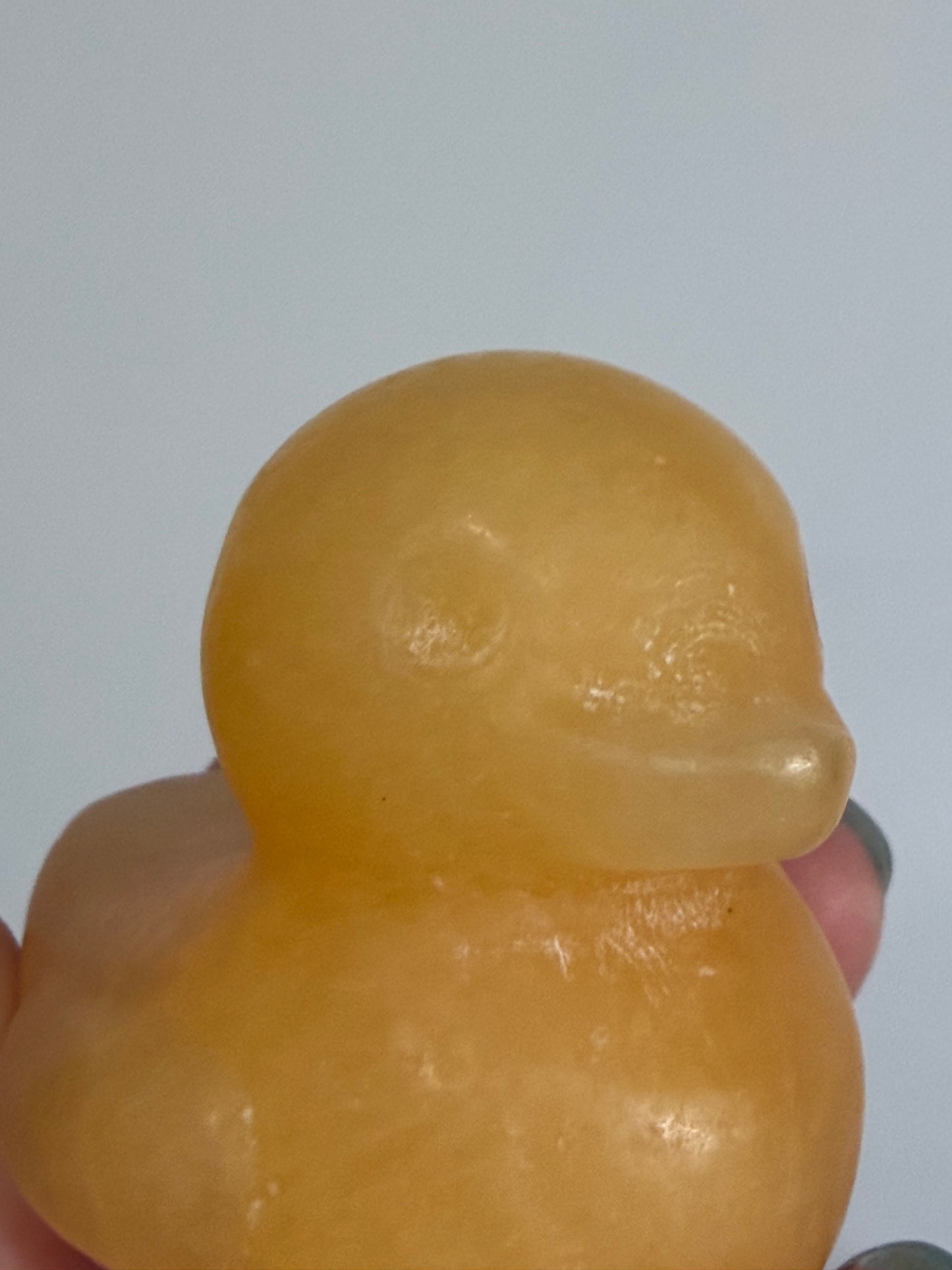 Orange Calcite Duck Carving – 140g 5.5cm