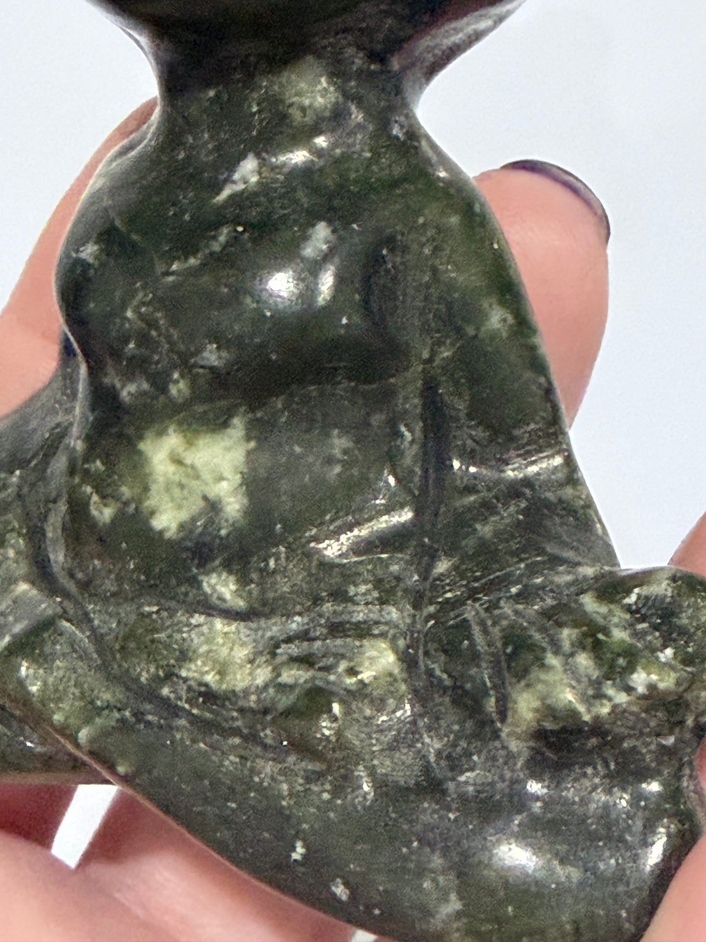 Serpentine Yoga Frog Carving 7.8cm