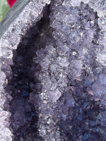 Brazilian Amethyst Druzy Cave – 984g B