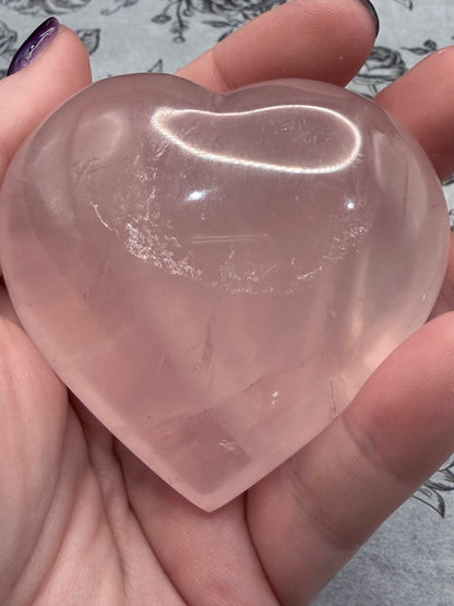 Rose Quartz Heart with Silver Stand – Love & Calm (156g | 6.7 × 6.3cm)