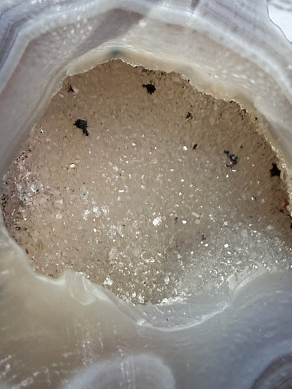 Druzy Banded Agate Cat Geode — 140g | 9.3 x 9.2cm