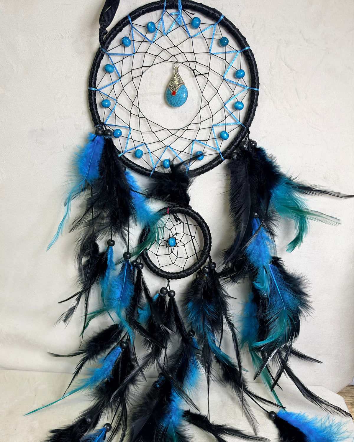 Blue Howlite Dreamcatcher – 55 × 16cm
