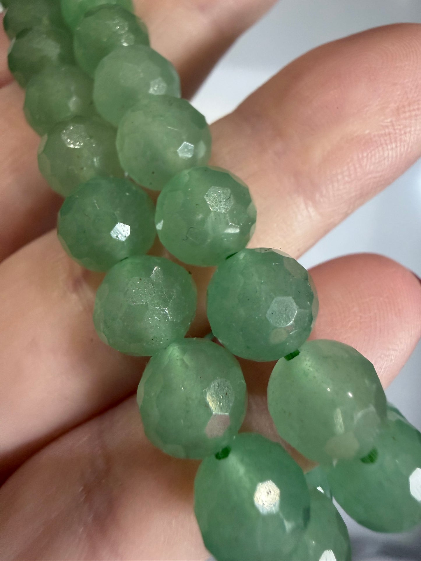 8mm Green Aventurine Faceted Bracelet

Luck • Prosperity • Heart Healing