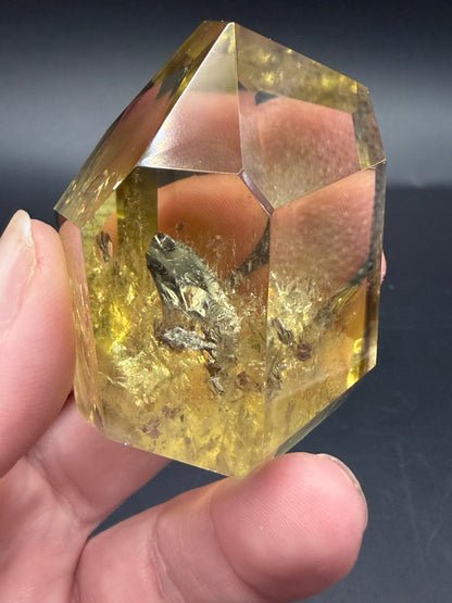 Golden Citrine Freeform — High Clarity with Rainbow Inclusions
