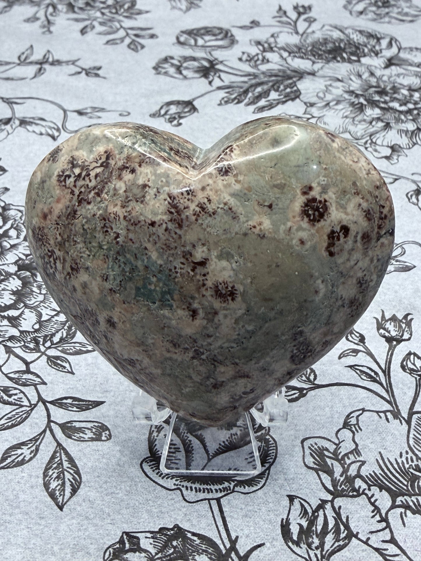 Green Flower Agate Heart – Chunky (145g, 6.5 x 6cm)