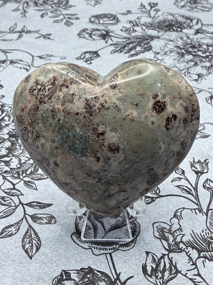 Green Flower Agate Heart – Chunky (145g, 6.5 x 6cm)
