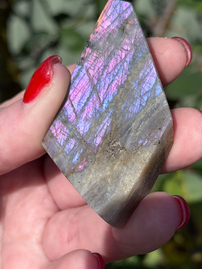 Labradorite Crystal Freeform – Purple & Pink Flash A