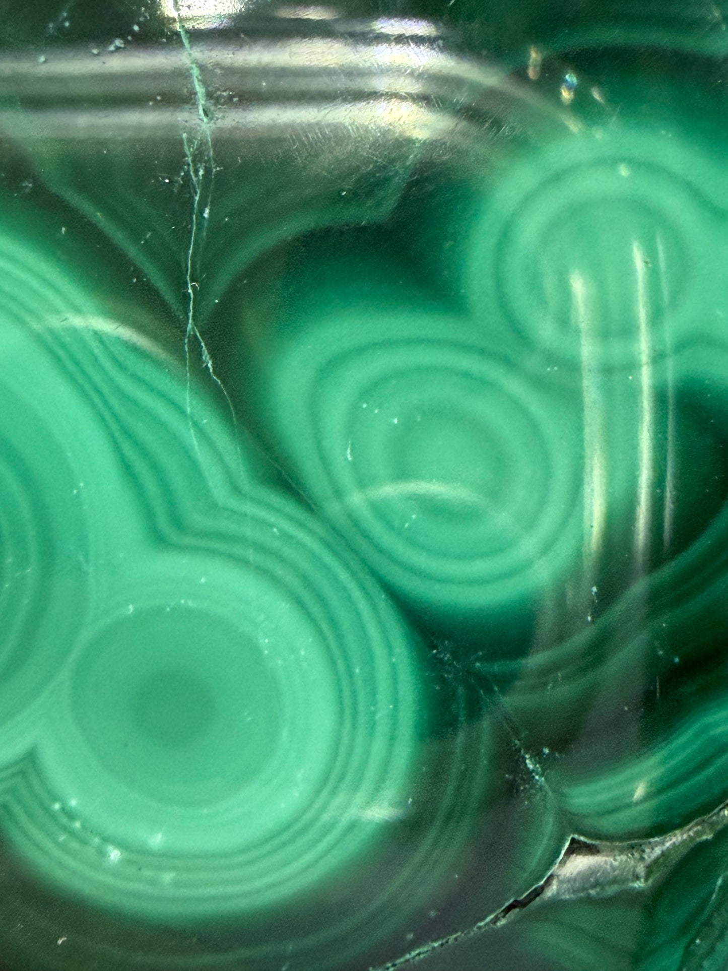 Congo Malachite Freeform With Stand – 5.8cm (C)