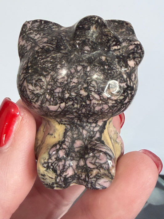 Hello Kitty Rhodonite Crystal Carving – 5cm