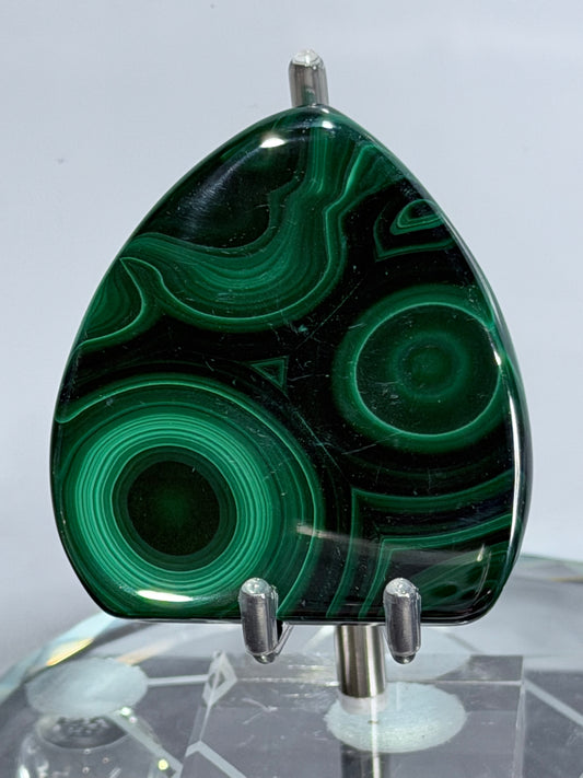 Malachite Freeform With Stand – 5.7cm (B)