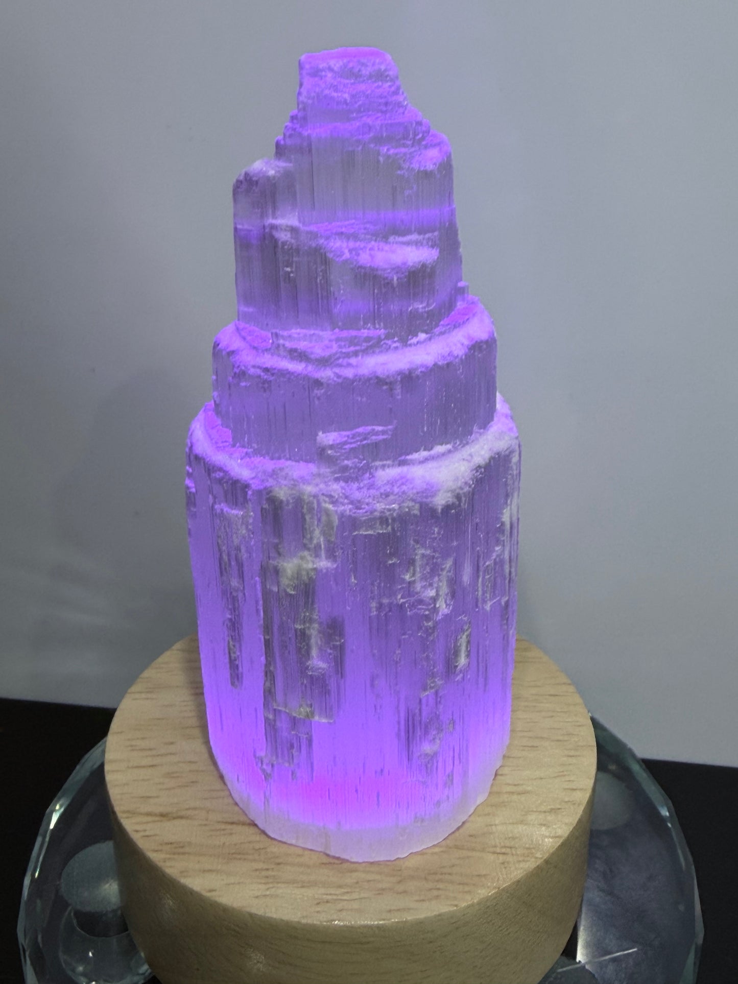 Selenite Tower Lamp with Colour-Changing LED Base – 10cm | 300g