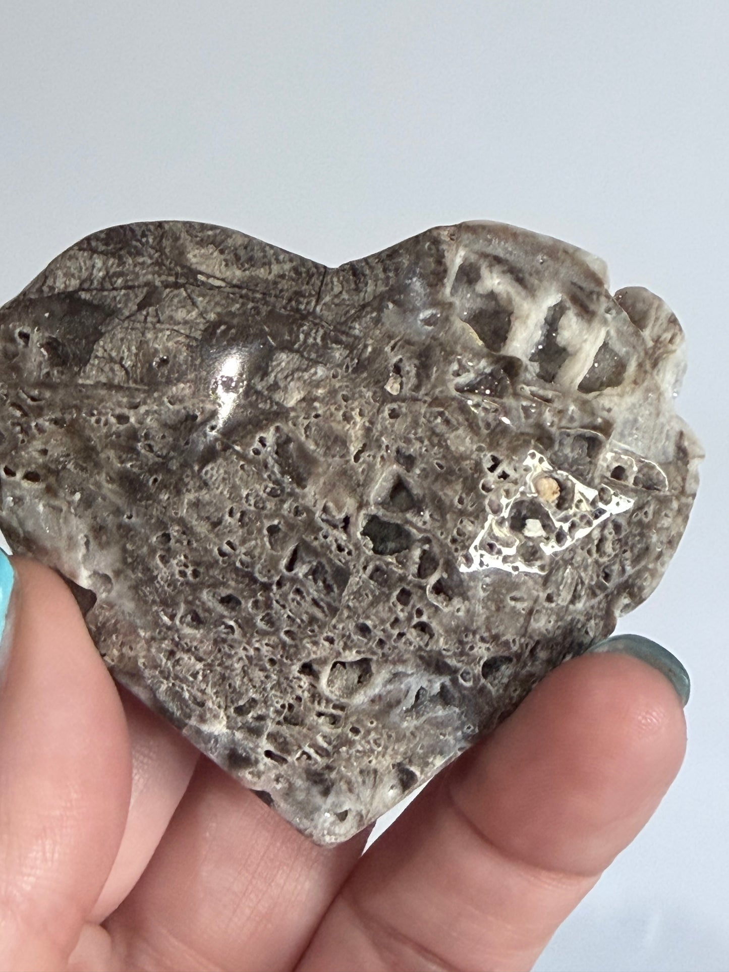 Sphalerite Free-Standing Heart – 100g A - 6.6cm