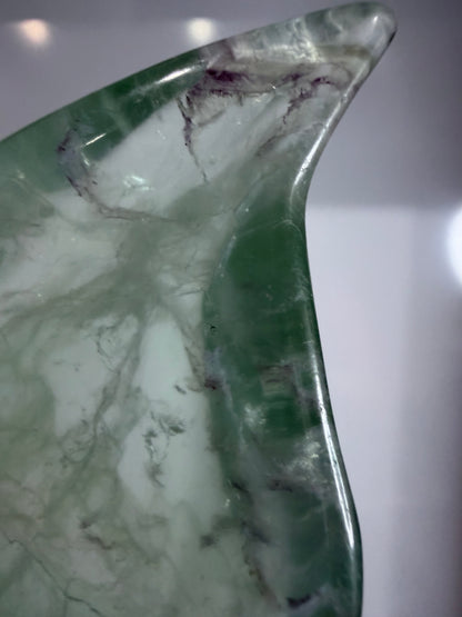 Green Fluorite Butterfly Bowl – 317g