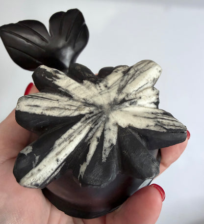 Chrysanthemum Stone Whale Crystal Carving – 12cm | 656g
