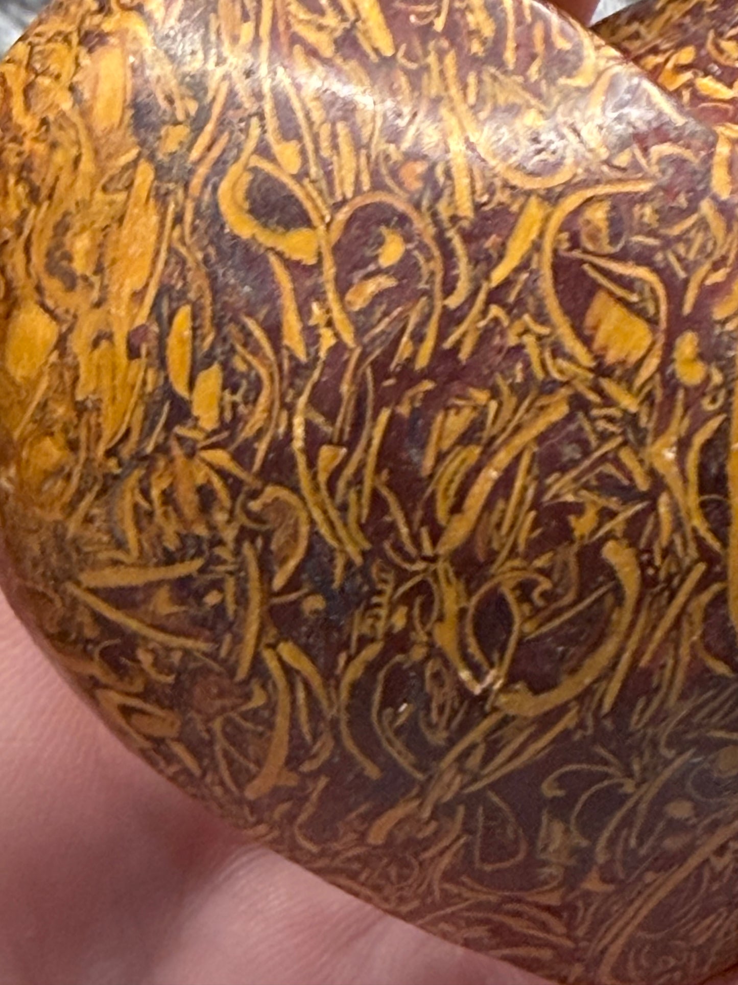 Calligraphy Stone Heart (Calligraphy Jasper / Mariyam Jasper) – 113g | 6 x 5.4cm