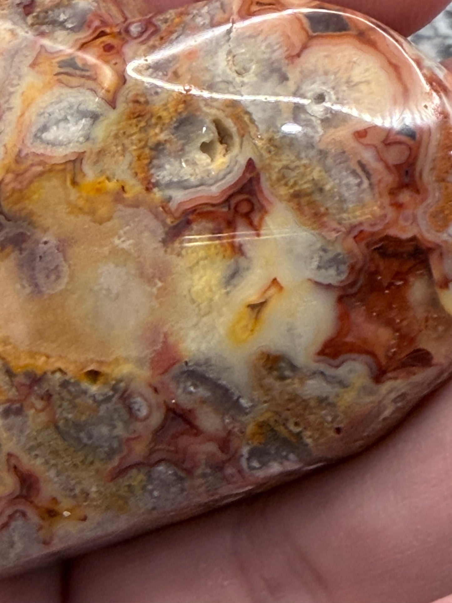 Crazy Lace Agate Heart – 75g | 5.5 x 4.7cm (Self-Standing)