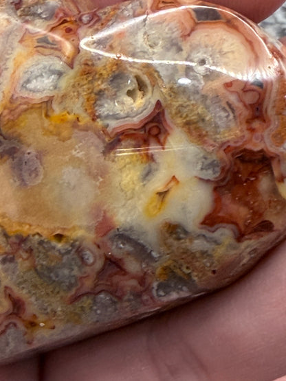 Crazy Lace Agate Heart – 75g | 5.5 x 4.7cm (Self-Standing)