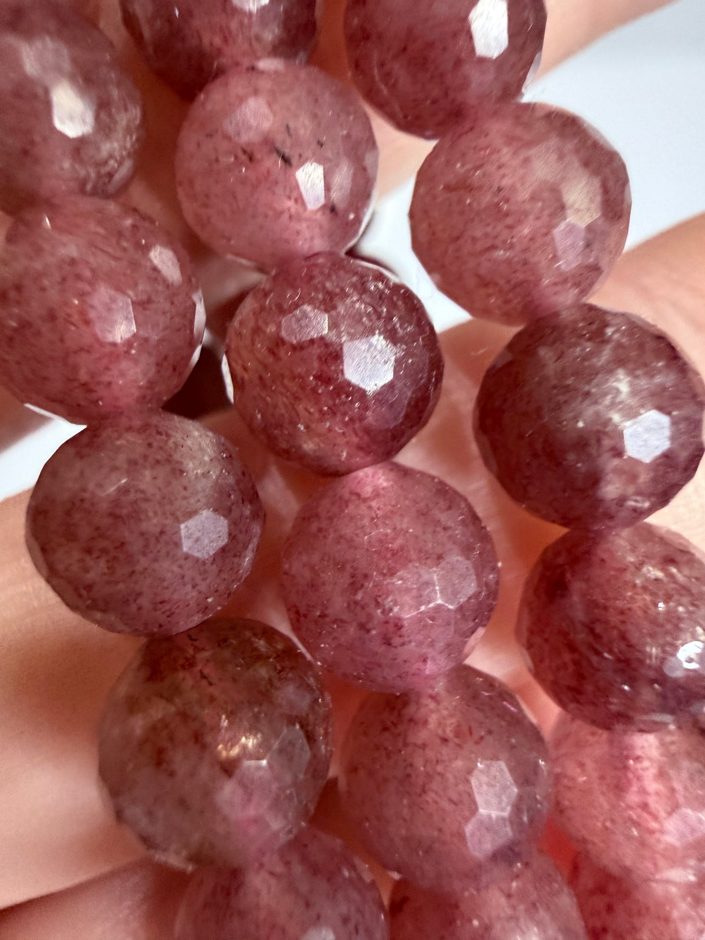 8mm Strawberry Quartz Faceted Bracelet

Love • Joy • Positive Energy