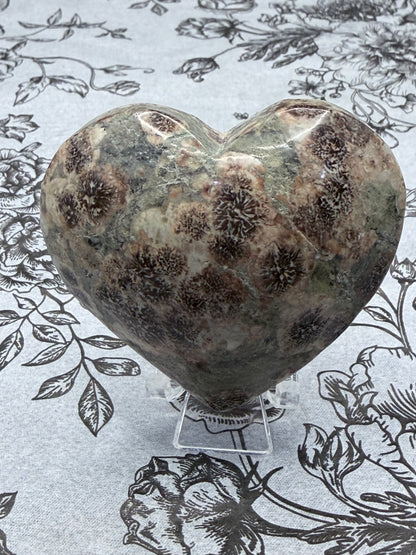 Green Flower Agate Heart – Chunky (145g, 6.5 x 6cm)
