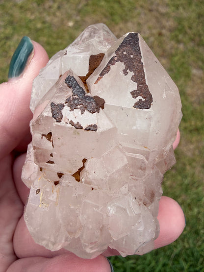 Hematoid Clear Quartz Cluster (Iron-Stained Quartz) – 136g | 6.8 × 4.4cm