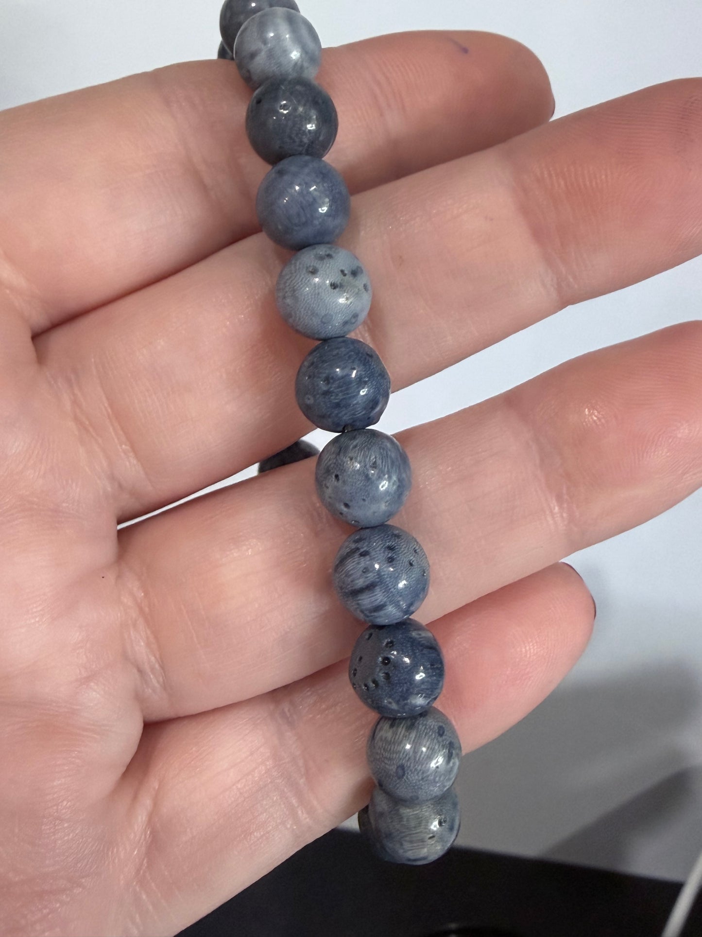 8mm Blue Fossil Coral Bracelet (Colour Enhanced) – Ocean Energy & Grounding