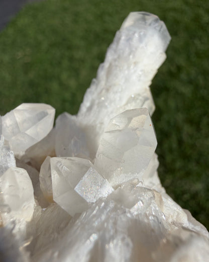 Quartz Twin Crystal Cluster – 75g