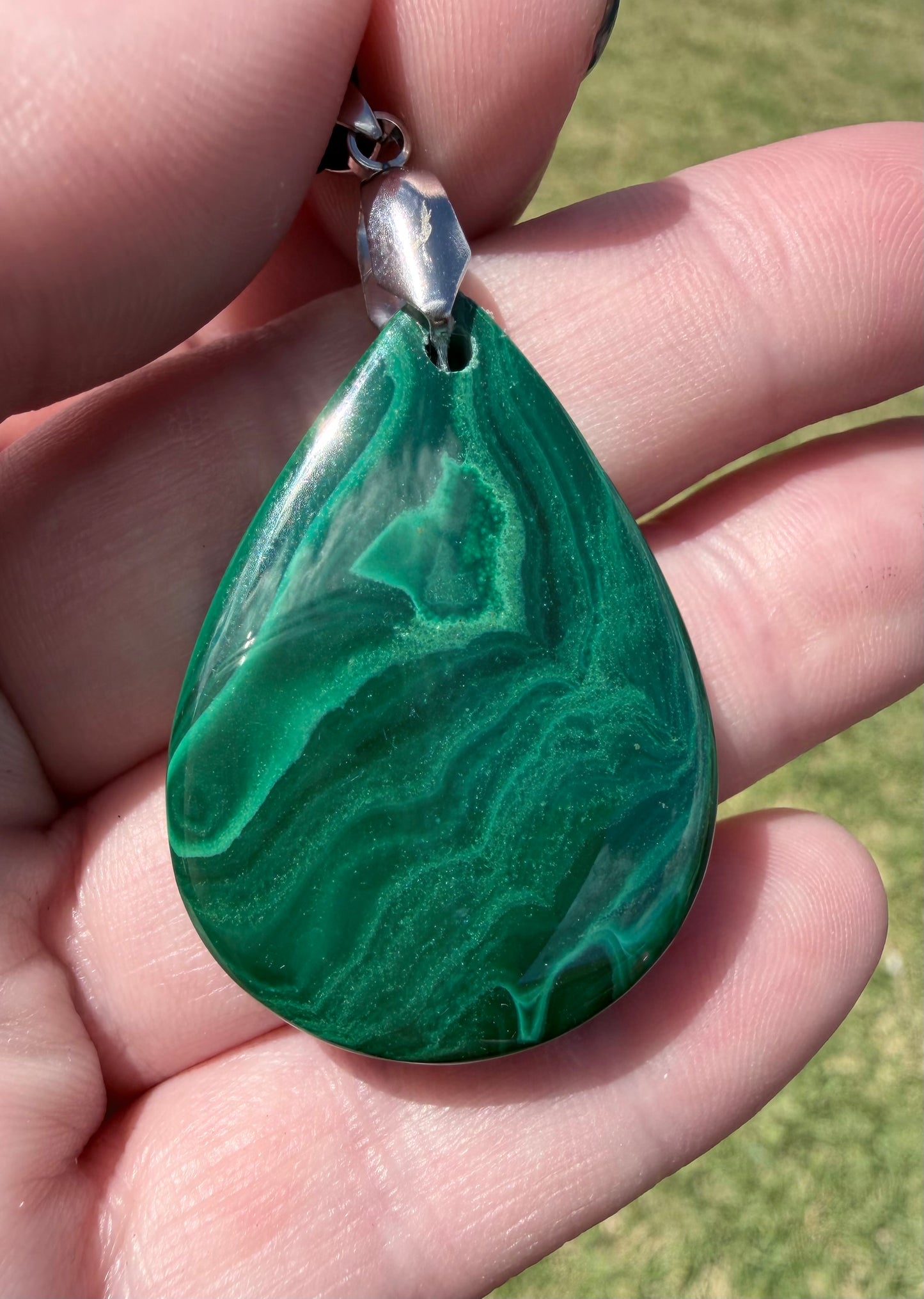 Malachite Teardrop Pendant Necklace – 50cm Rope Chain (Gift Box Included)