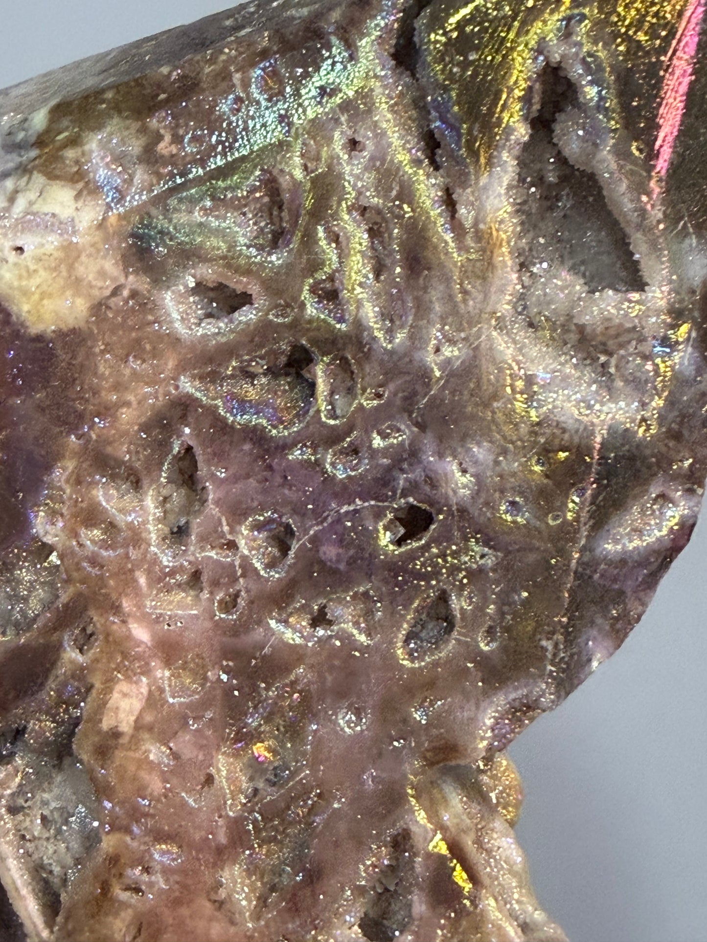 🌈 Aura Sphalerite Druzy Butterfly Carving E