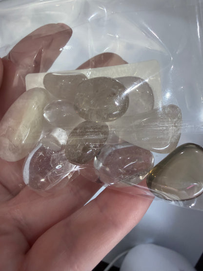 Mixed Quartz Tumbles – 50g