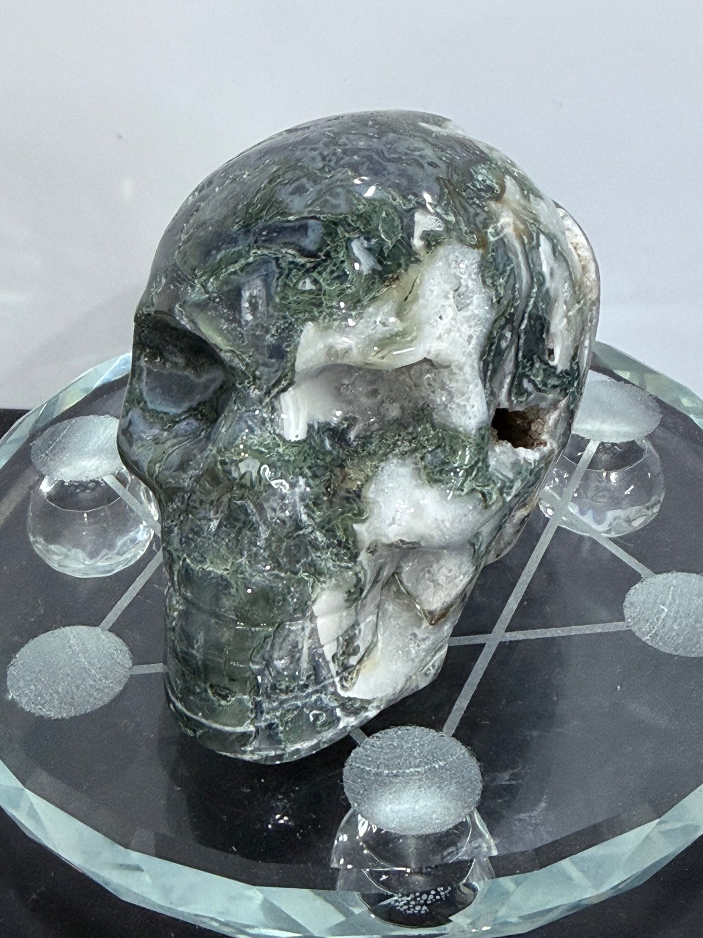 Moss Agate Druzy Skull – 6.5cm 265g