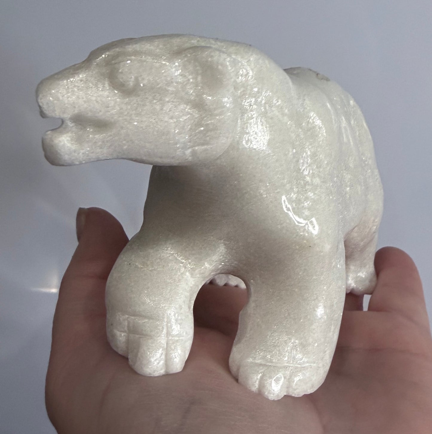 White Jade Polar Bear Crystal Carving – 13 cm | 547 g